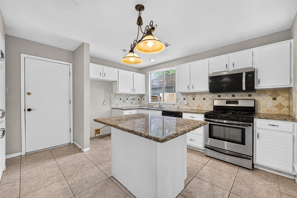 11 N Mossrock Road - Photo 13