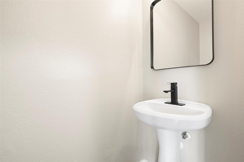 2406 Pinpoint Drive - Photo 12