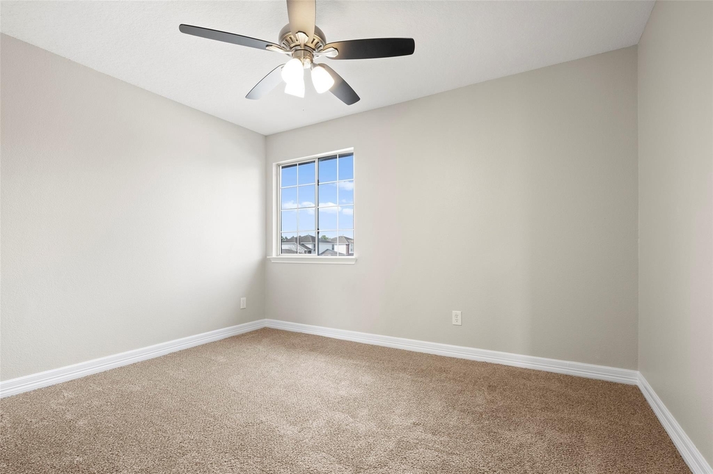 2406 Pinpoint Drive - Photo 21
