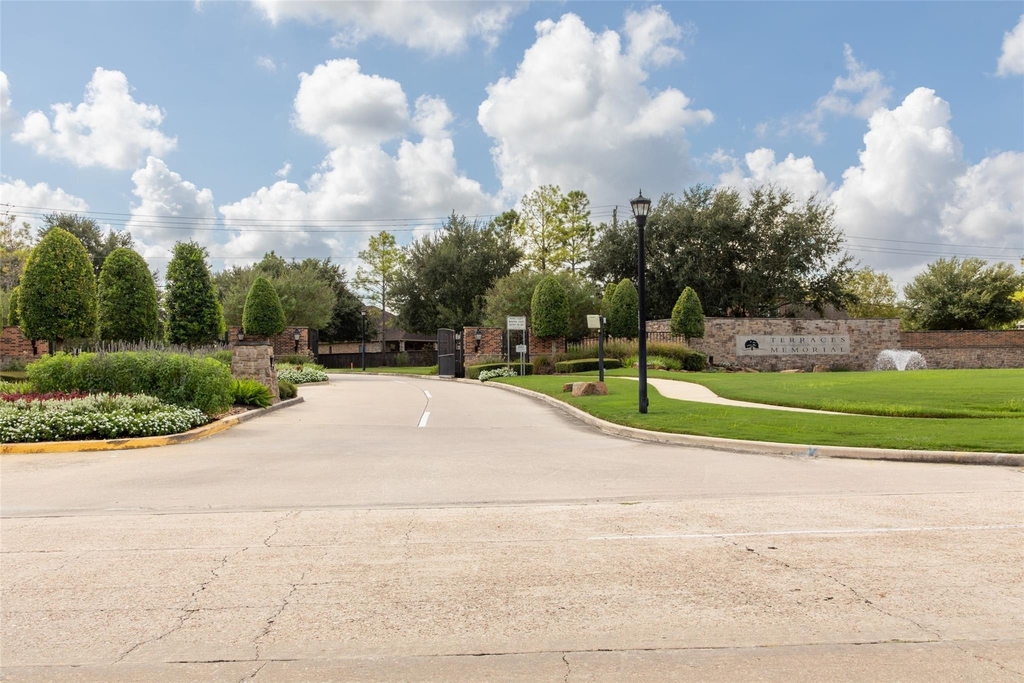 1126 Sopris Drive - Photo 3