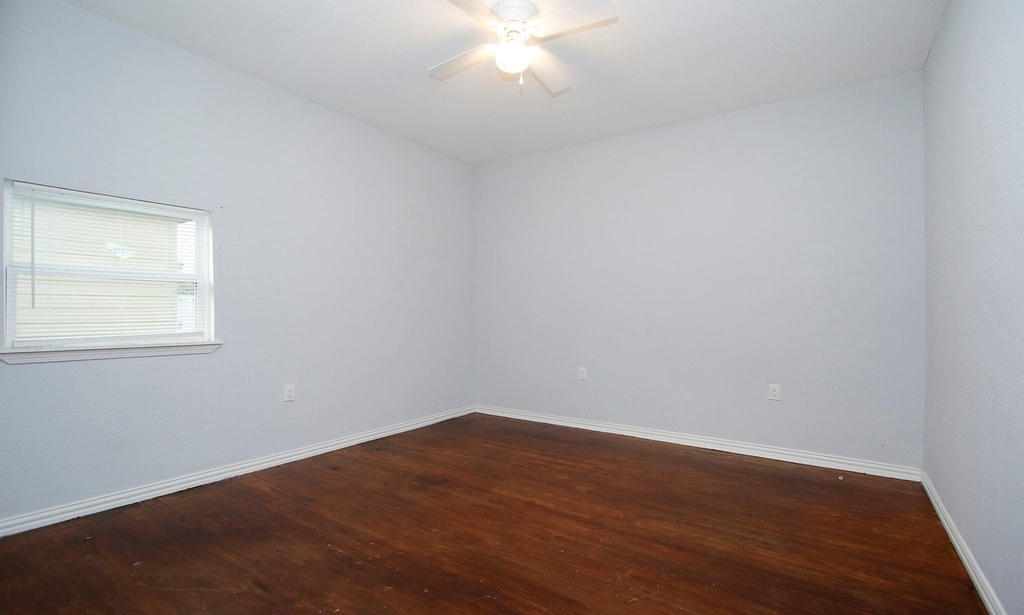2703 Areba Street - Photo 20