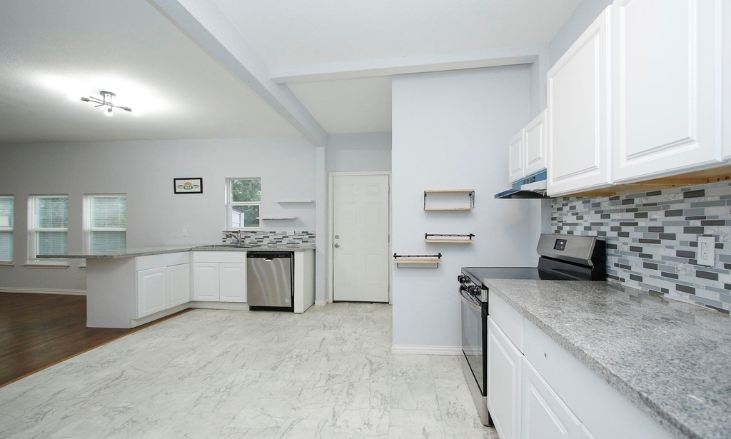 2703 Areba Street - Photo 19