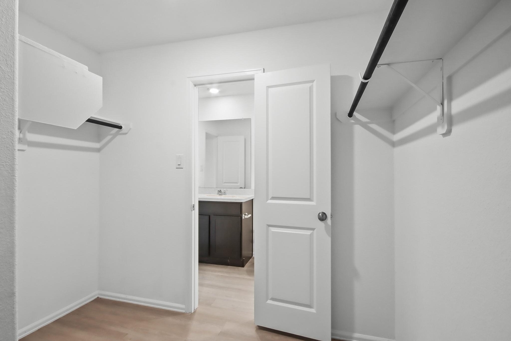 8807 Bar Harbor Drive - Photo 12