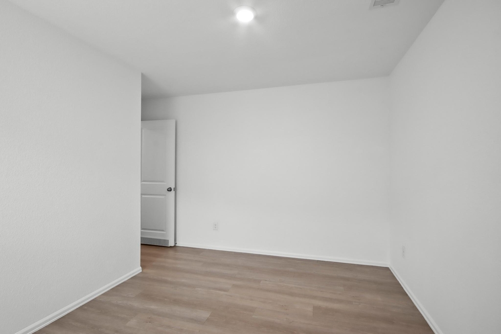 8807 Bar Harbor Drive - Photo 15