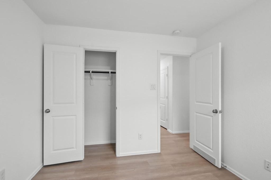 8807 Bar Harbor Drive - Photo 20
