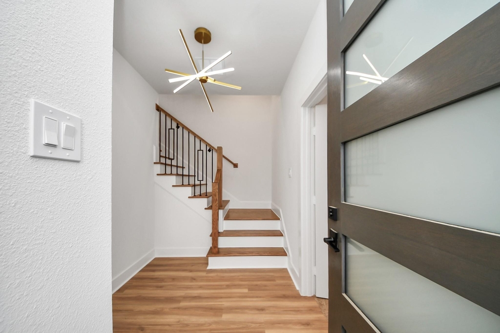 2428 Ella Boulevard - Photo 4