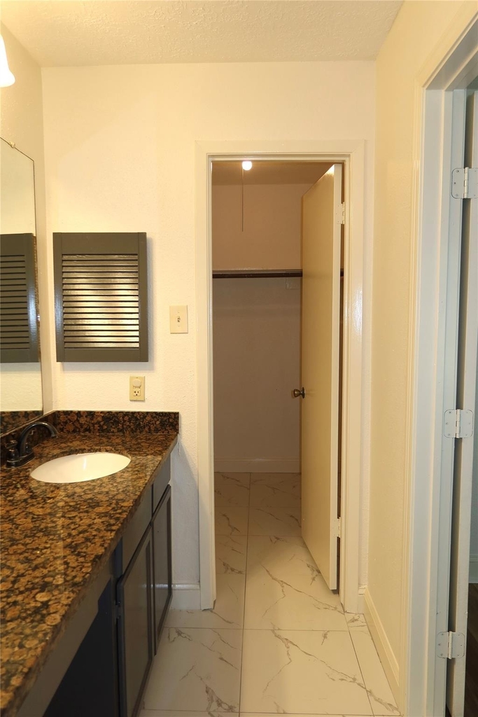 17122 Coachmaker Drive - Photo 16