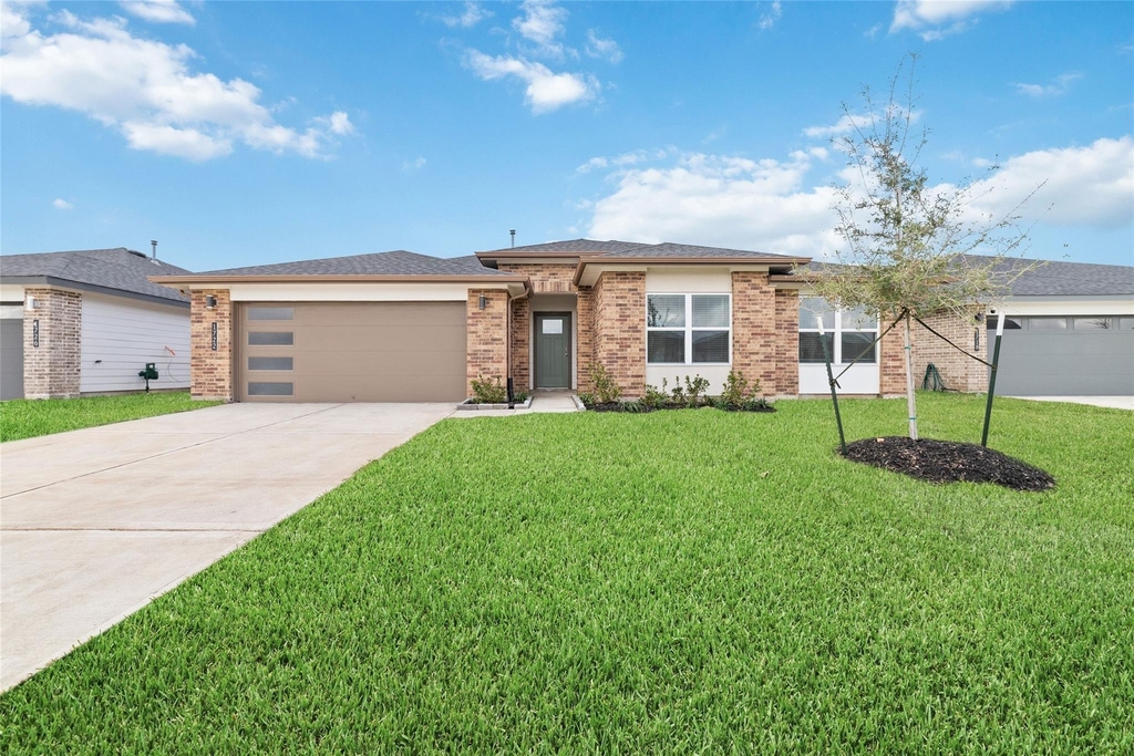 1722 Windway Court - Photo 0