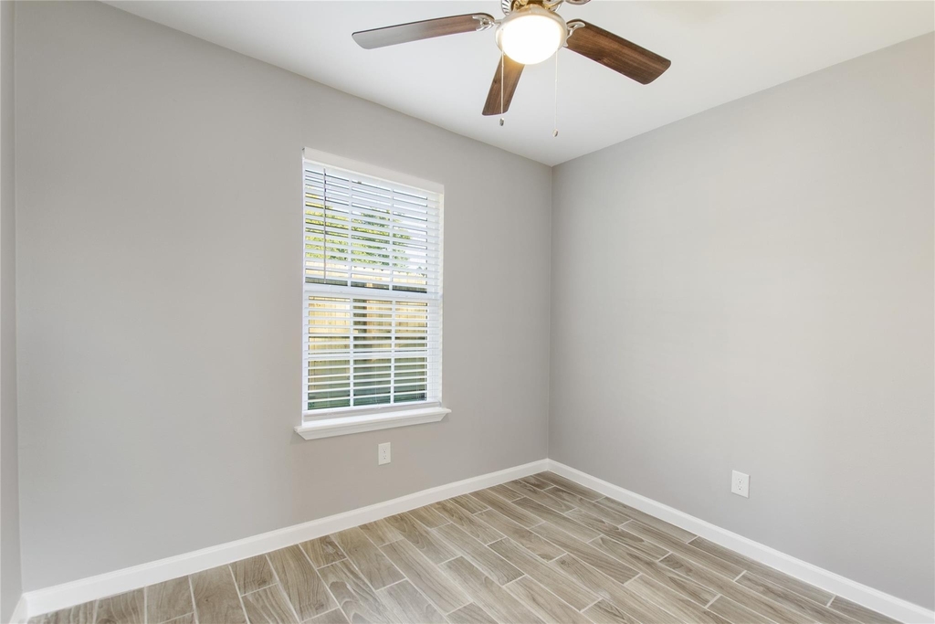 707 Hamon Drive - Photo 8