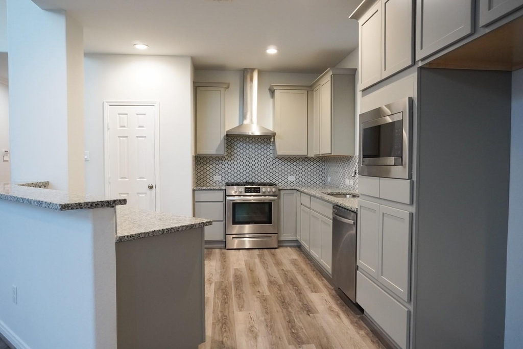 7506 Stone Arbor Lane - Photo 13
