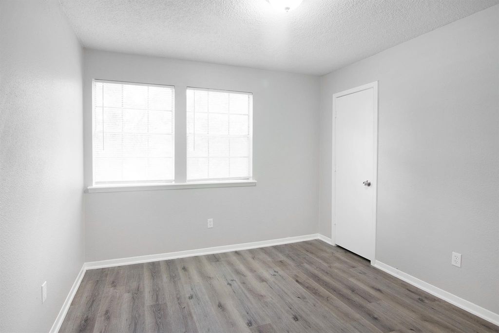 23710 Farm Hill Road - Photo 17