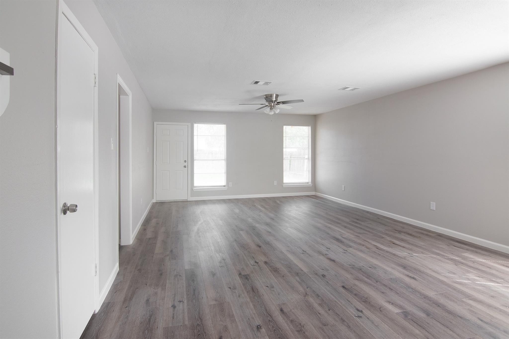 23710 Farm Hill Road - Photo 6