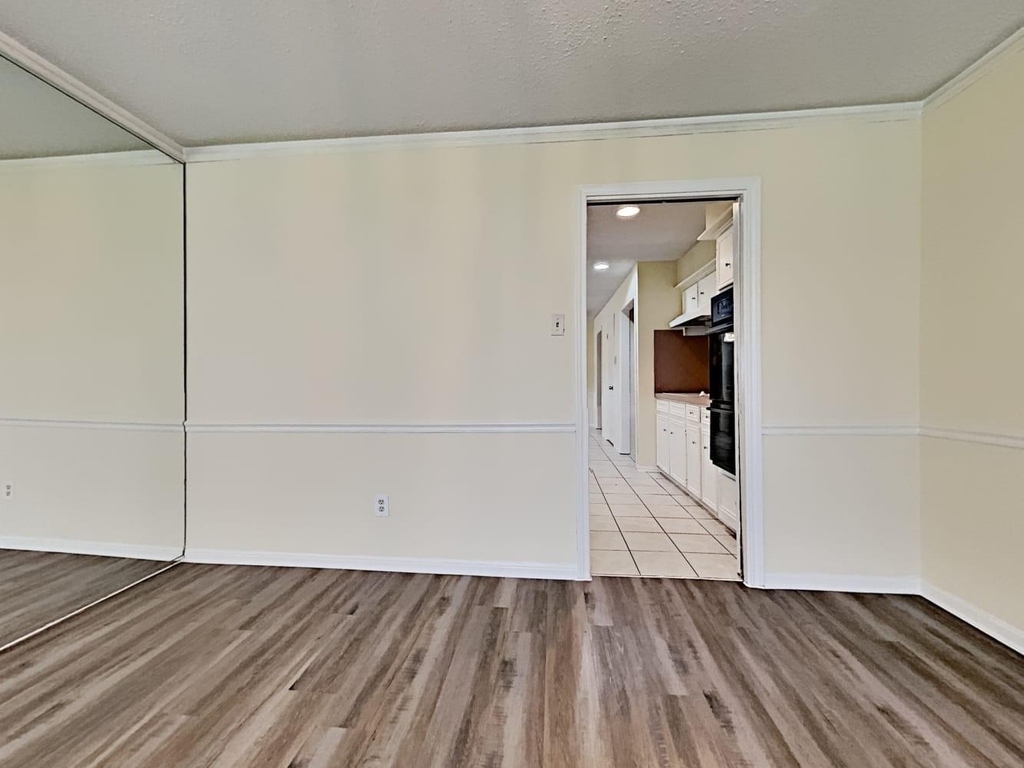 5910 Theall Road - Photo 6