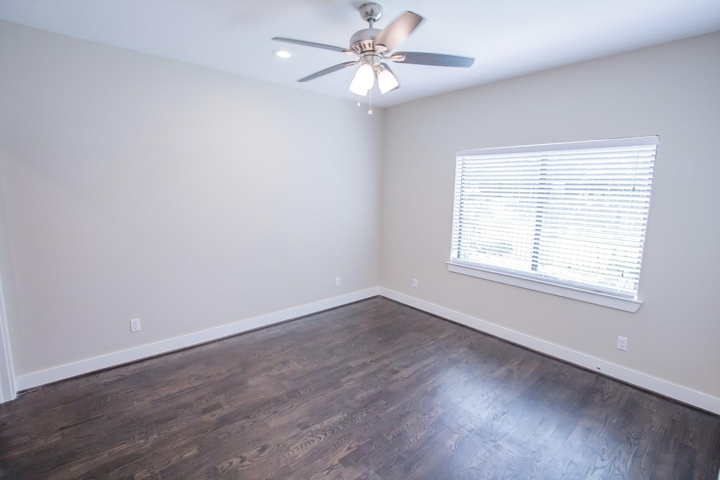 2315 Bastrop Street - Photo 4