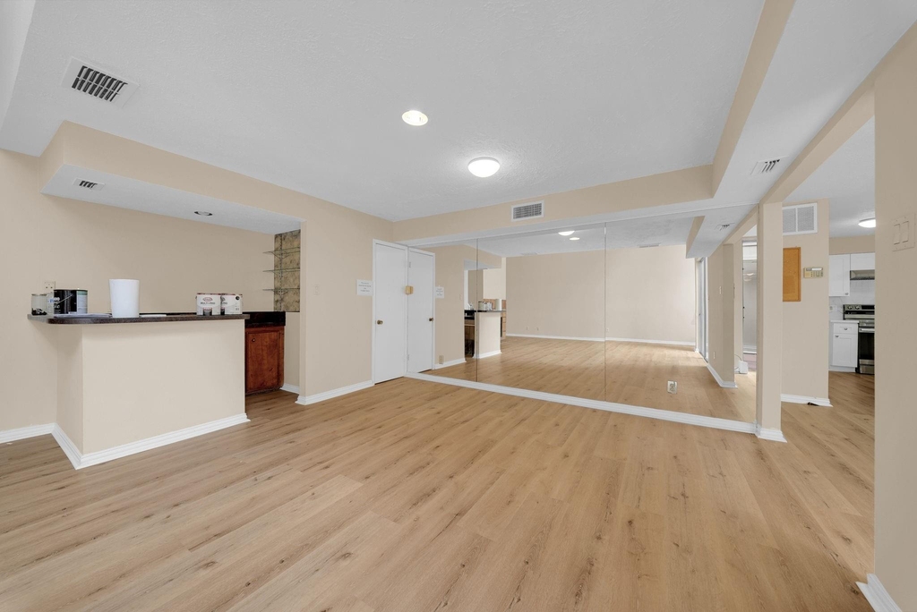 2109 Nantucket Drive - Photo 7