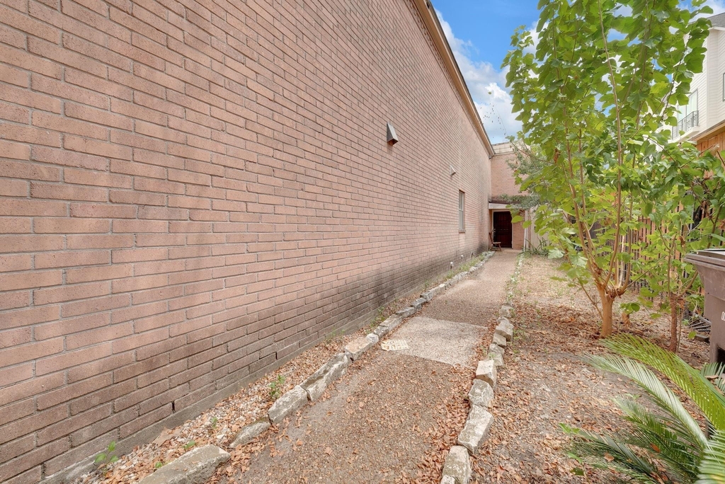 2109 Nantucket Drive - Photo 30