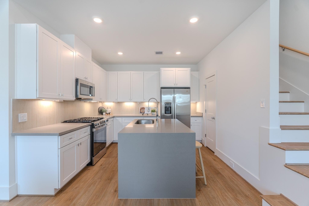 7613 Victory Reserve Street - Photo 31