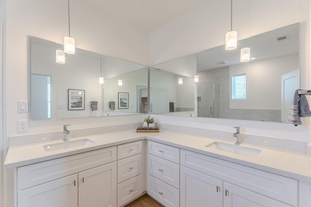 7613 Victory Reserve Street - Photo 12