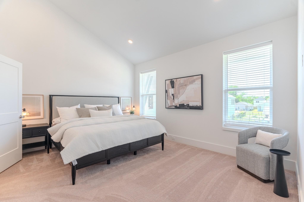 7613 Victory Reserve Street - Photo 9