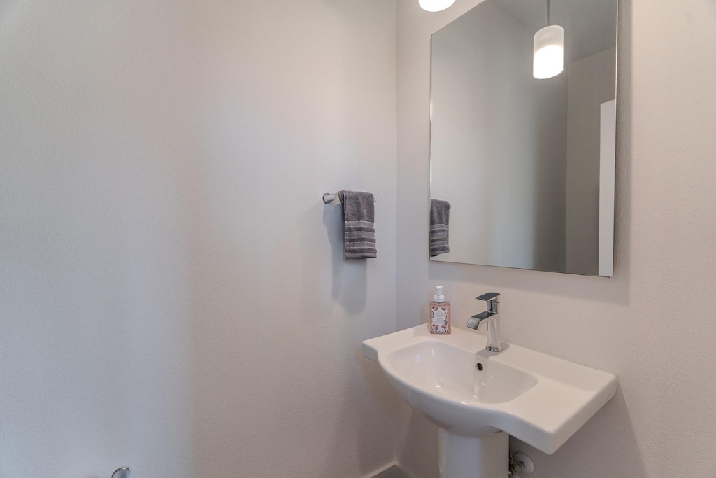 7613 Victory Reserve Street - Photo 34