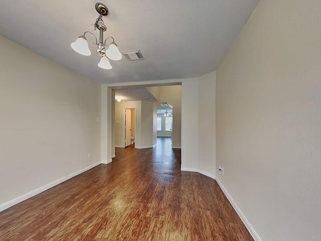 1003 Redcrest Springs Court - Photo 4