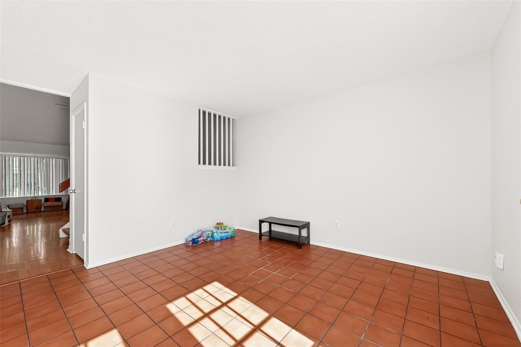 11677 Village Place Drive - Photo 10