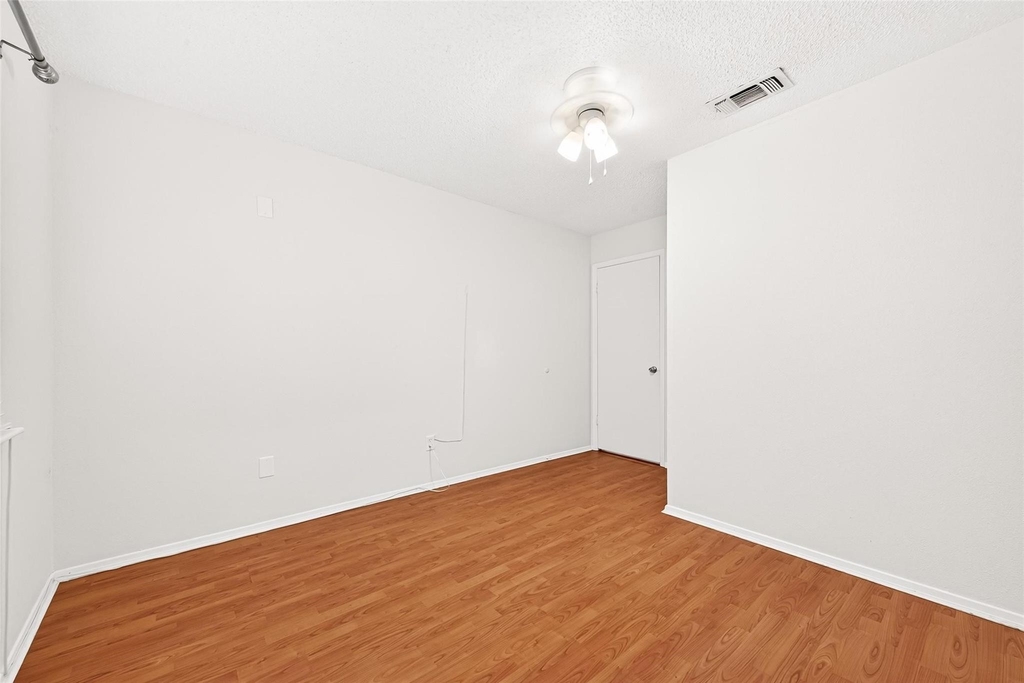 11677 Village Place Drive - Photo 32