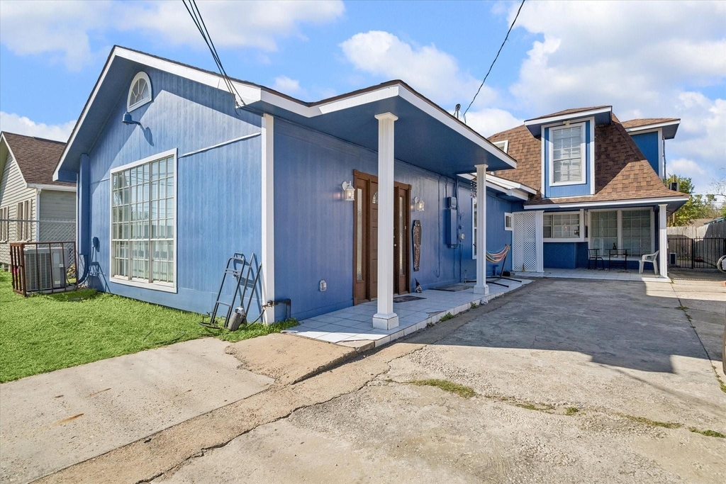 6905 Palestine Street - Photo 8