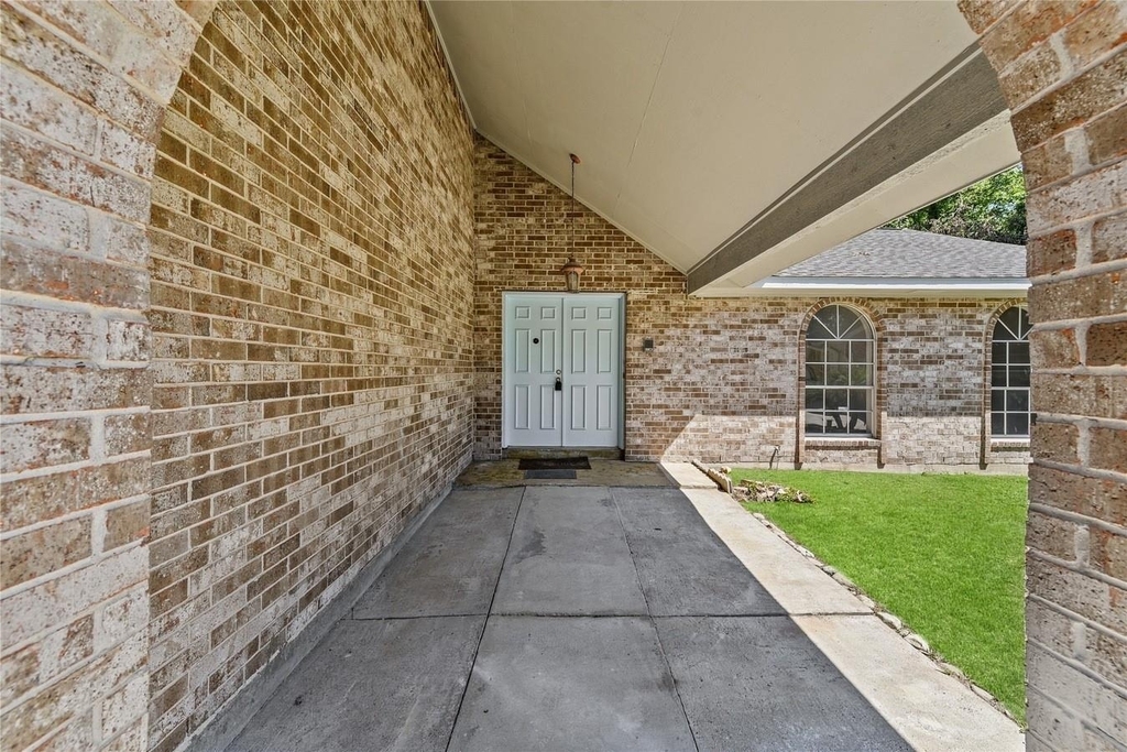 23806 Spring Moss Drive - Photo 2