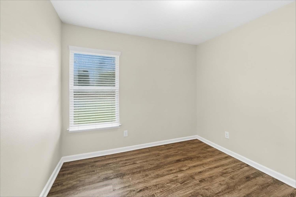 8574 Chaletford Drive - Photo 11