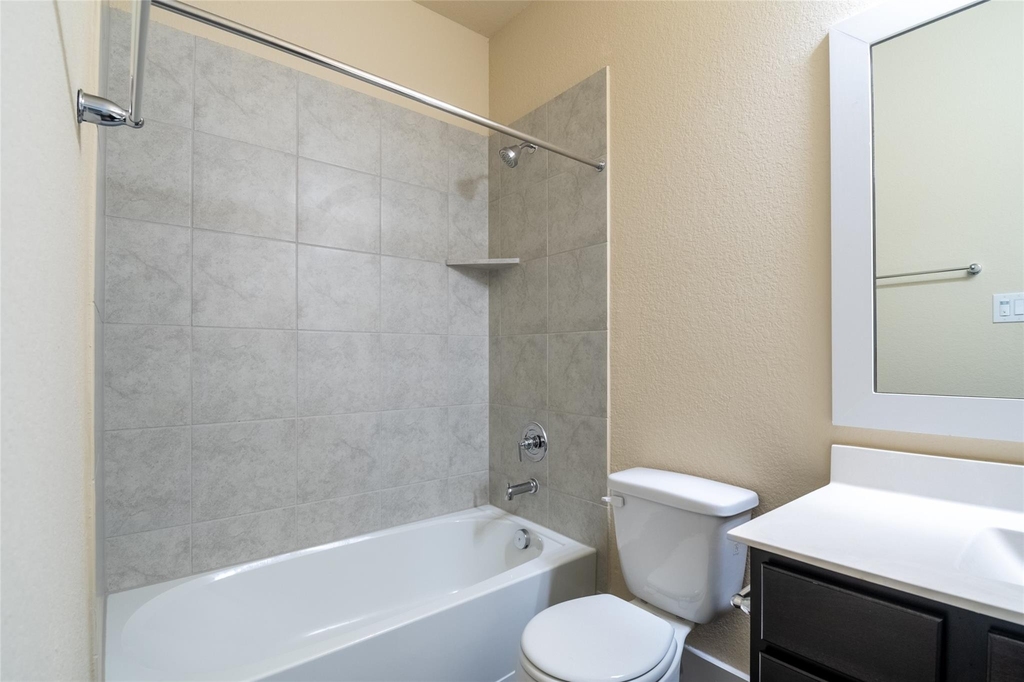 19015 Yellowstone Landing Court - Photo 33
