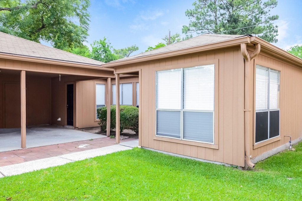 6926 Bullinger Drive - Photo 13