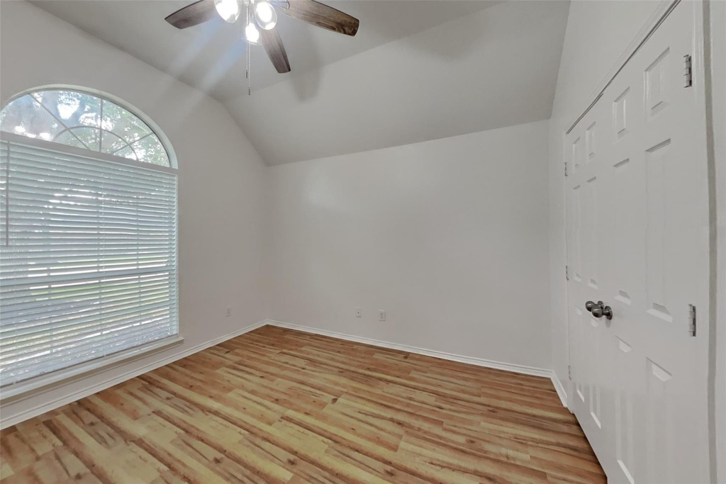 2223 Ridgefield Park Lane - Photo 11