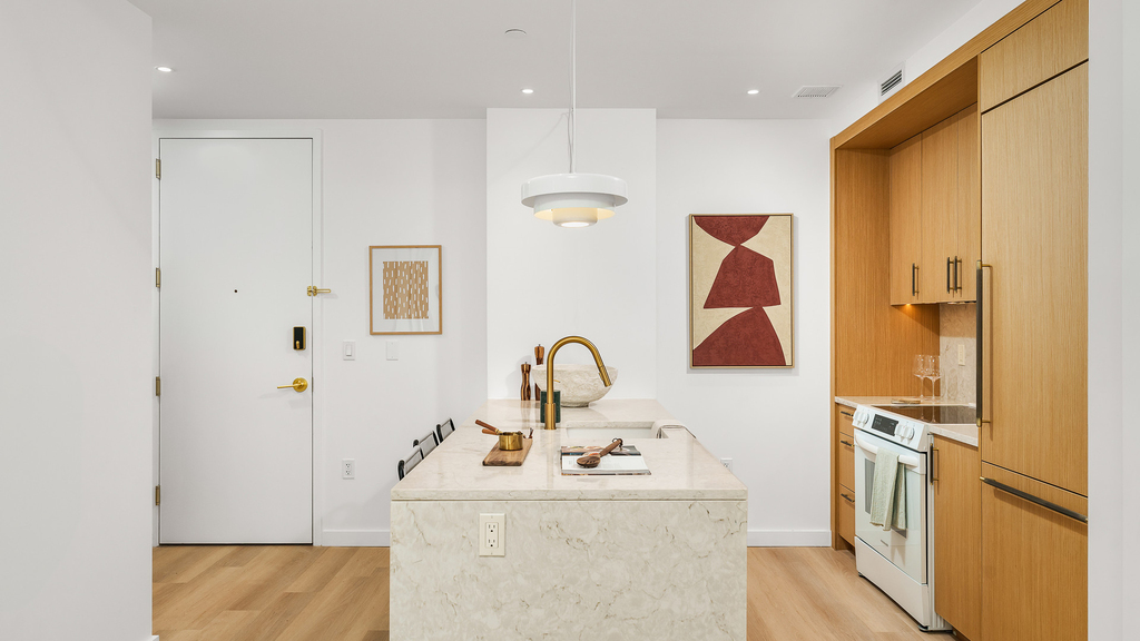 525 Pacific St - Photo 0
