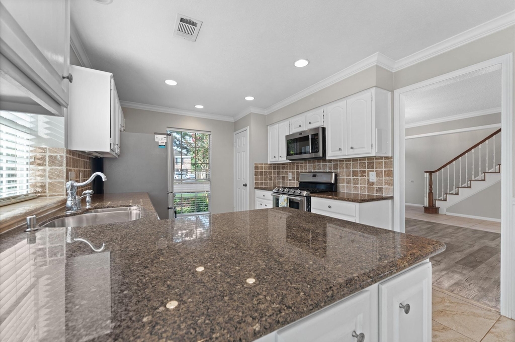 16338 Hickory Point Road - Photo 11