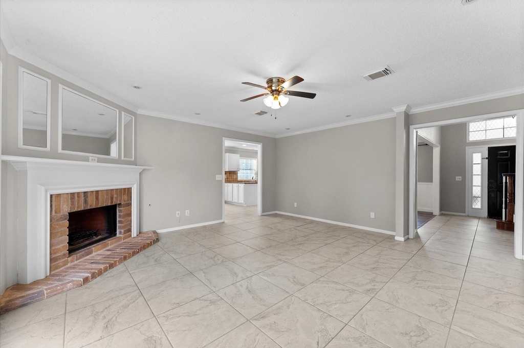 16338 Hickory Point Road - Photo 4