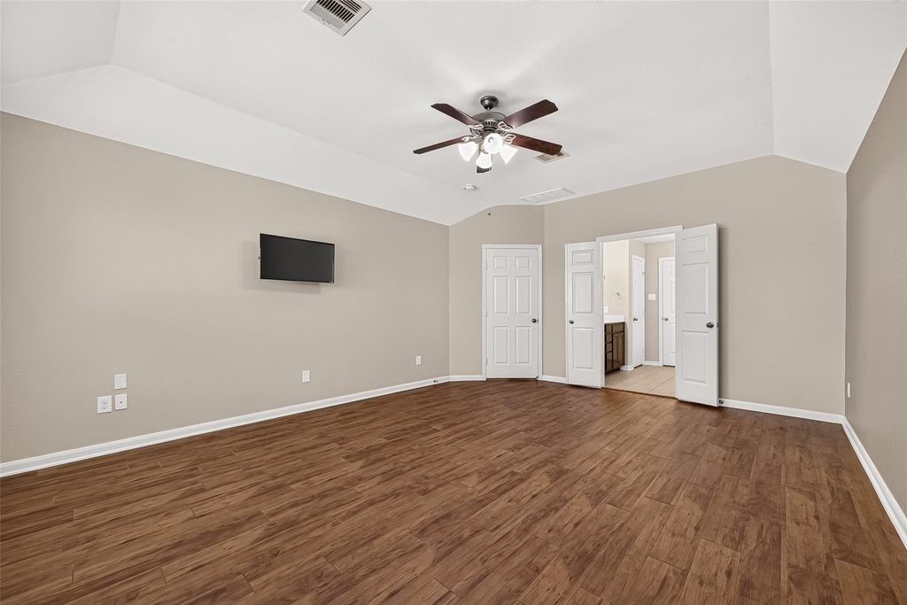 6138 Wickshire Drive - Photo 37