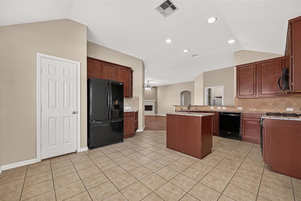 6138 Wickshire Drive - Photo 25