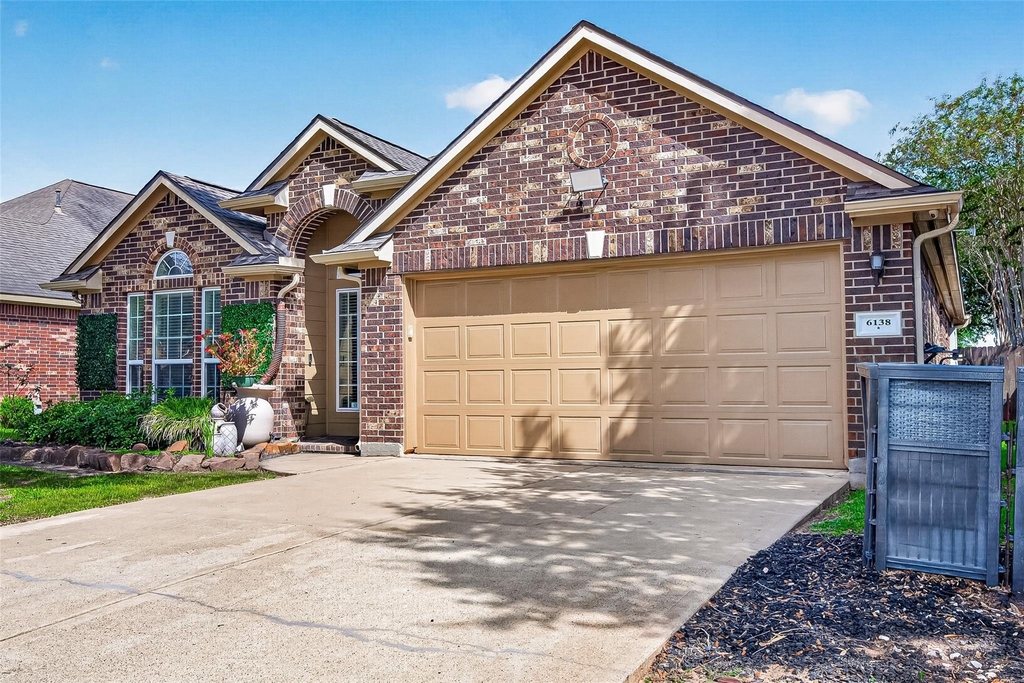 6138 Wickshire Drive - Photo 8