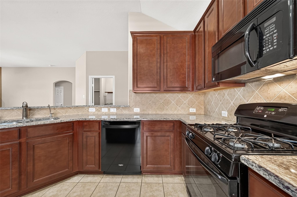 6138 Wickshire Drive - Photo 22