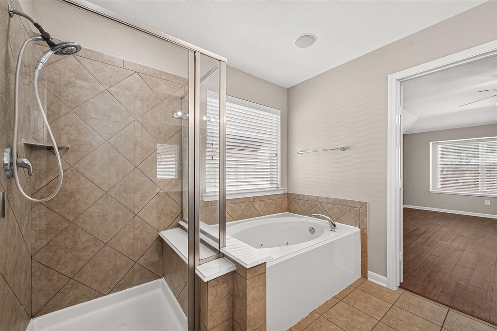 6138 Wickshire Drive - Photo 41