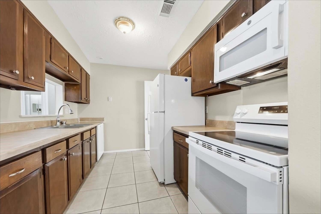4226 Burkegate Drive - Photo 6