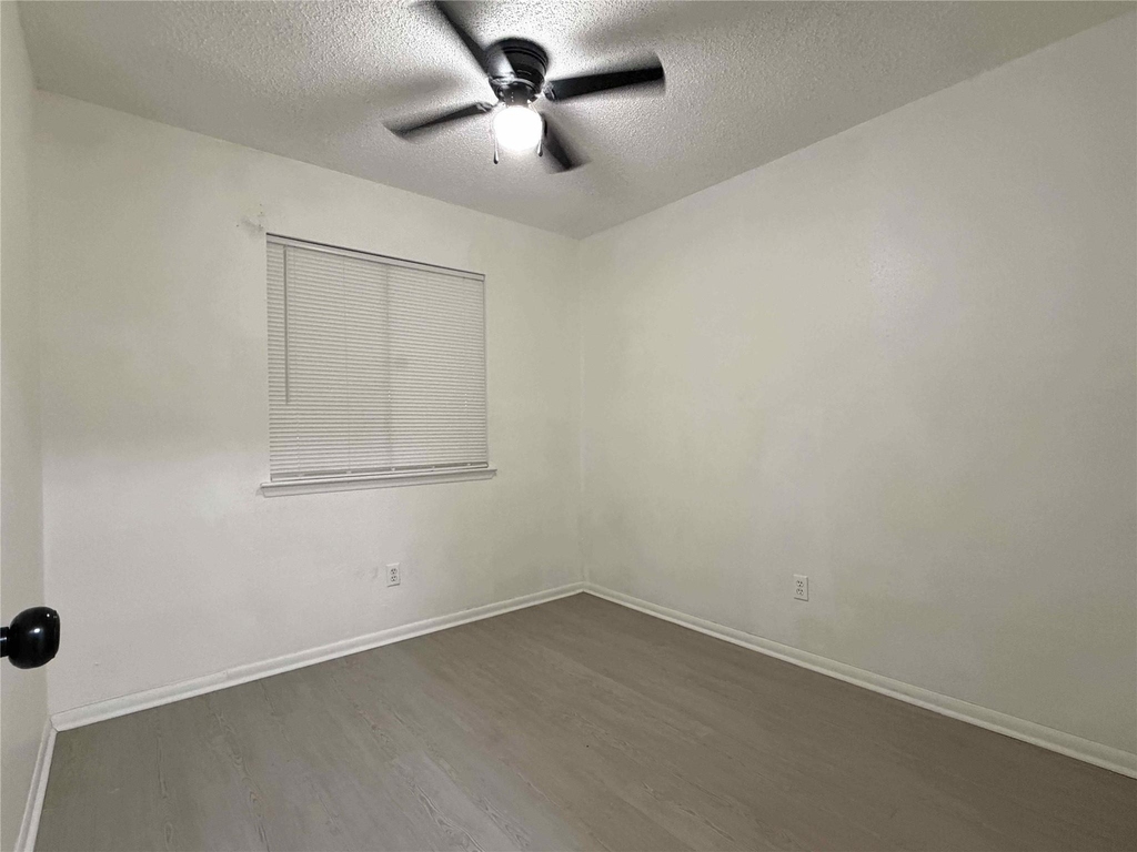 23215 Tree House Lane - Photo 4