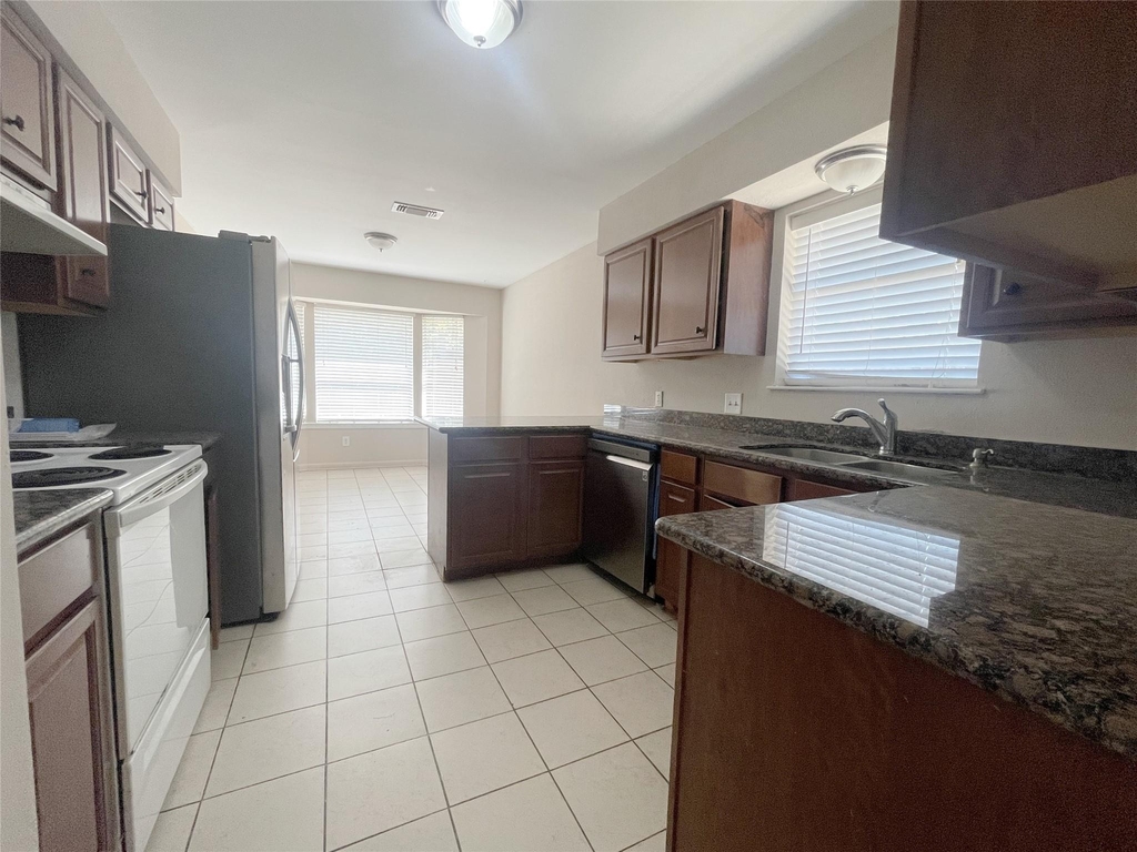 1922 Havenhouse - Photo 7