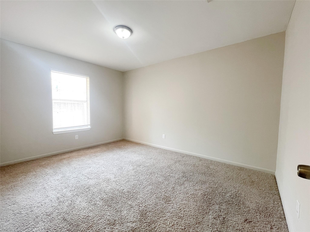 1922 Havenhouse - Photo 16