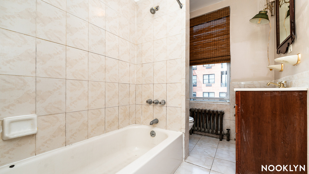 28 Kossuth Pl - Photo 7