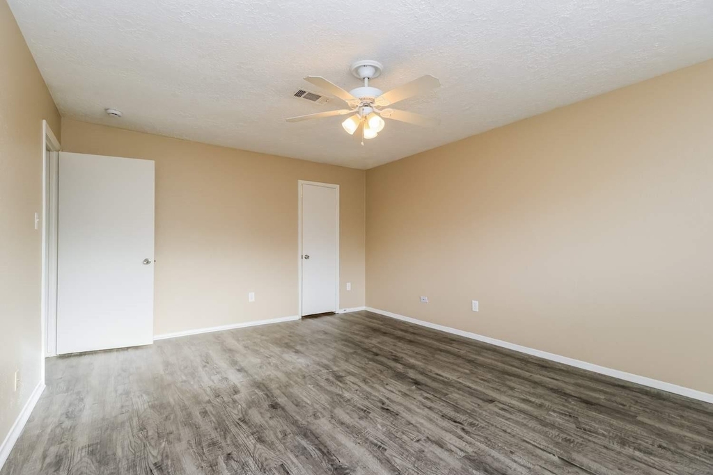 23302 Upper Falls Court - Photo 9