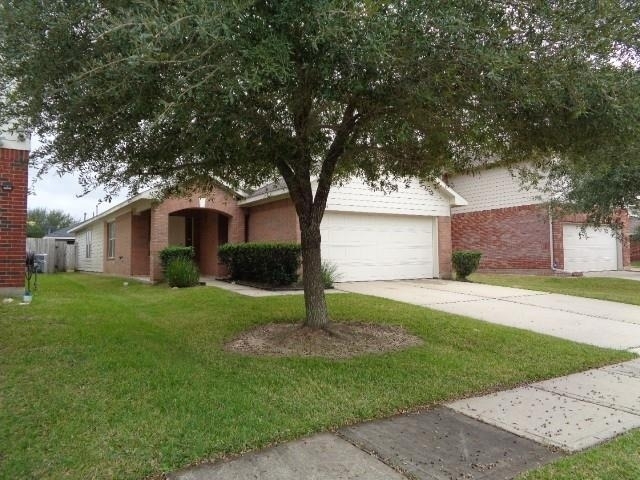 7619 Legacy Pines - Photo 2