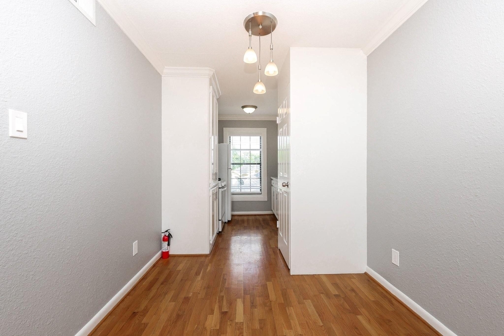 2919 Wentworth Street - Photo 5
