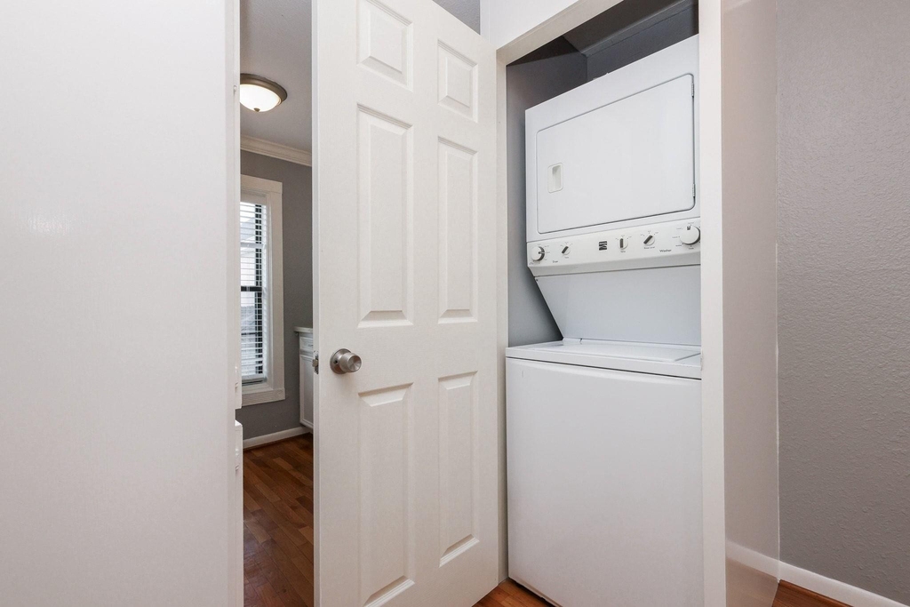 2919 Wentworth Street - Photo 10